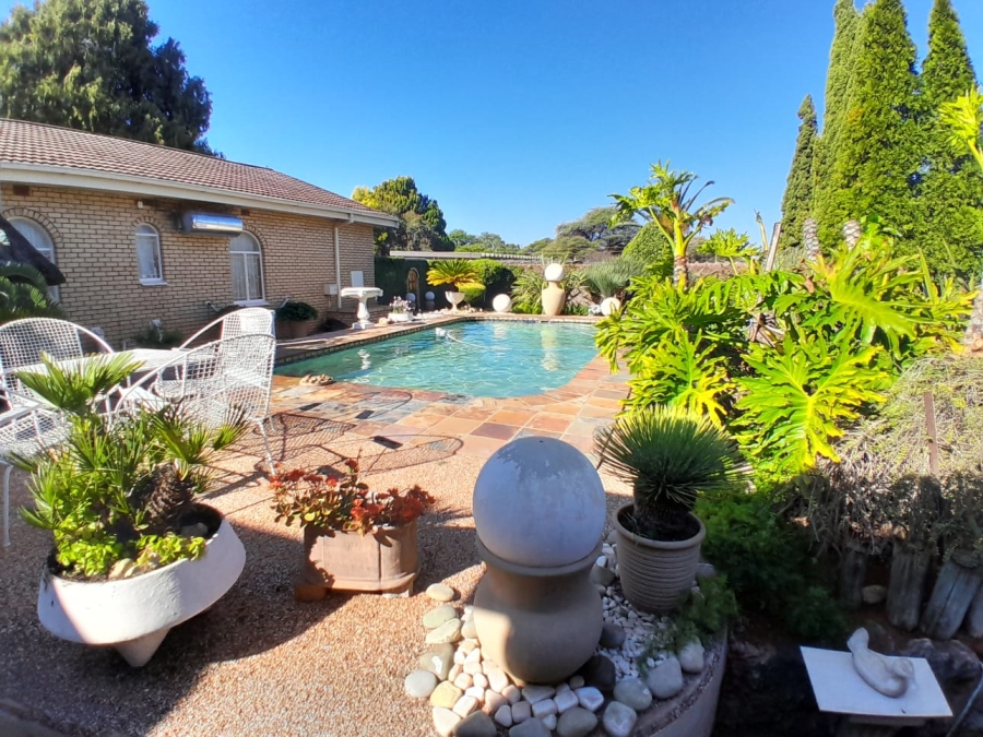 4 Bedroom Property for Sale in Kuruman Northern Cape